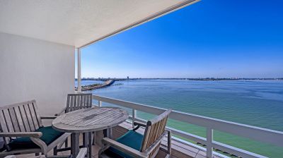 888 Boulevard of the Arts - 1706