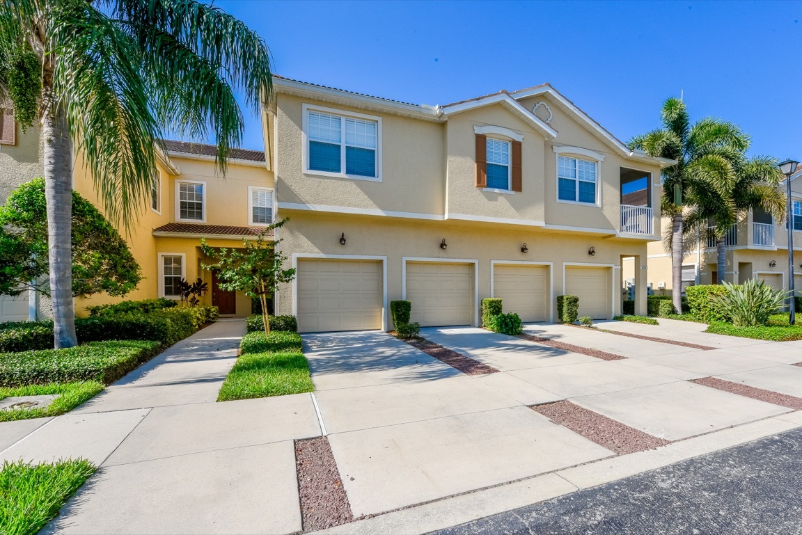 3716 Parkridge Circle