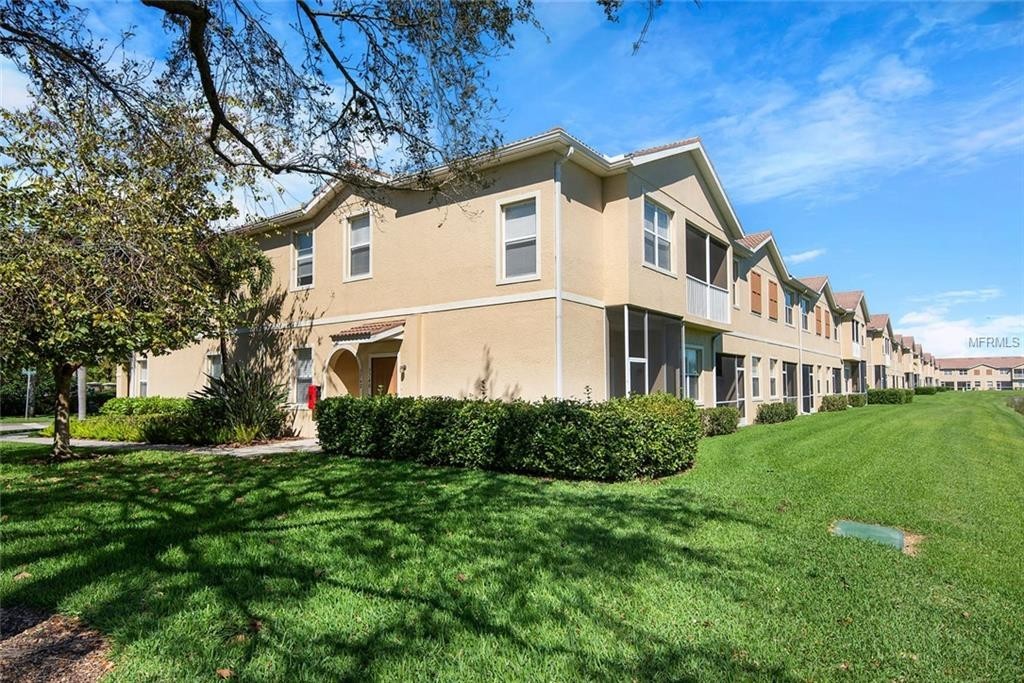 3742 Parkridge Circle